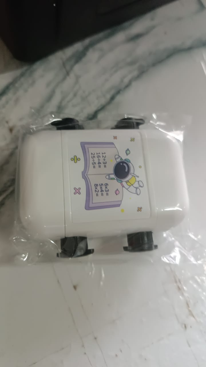 Kids Educational Automatic Math Problem Rolling Stamp (1 Pc) Kids Educational Automatic Math Problem Rolling Stamp (1 Pc)